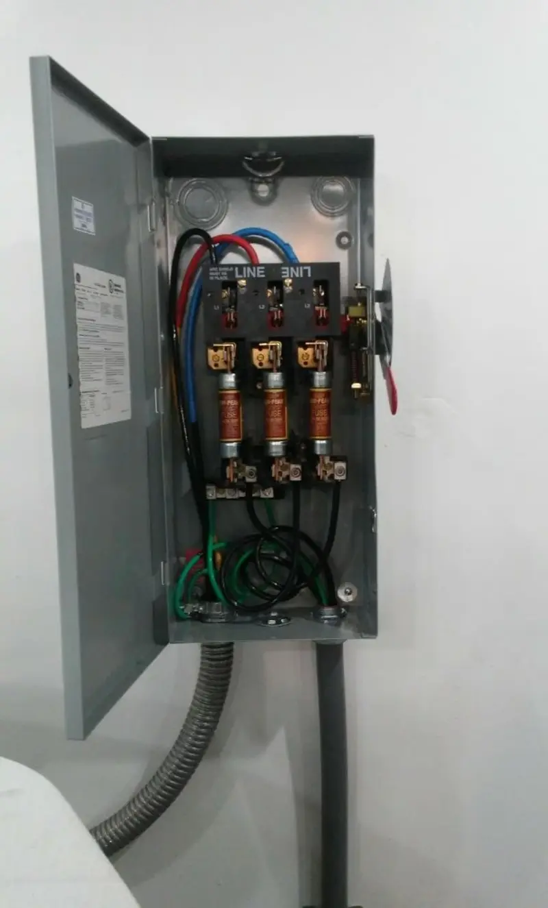 Three-phase disconnect switch installed for Electrical Wiring & Rewiring in Highland Heights